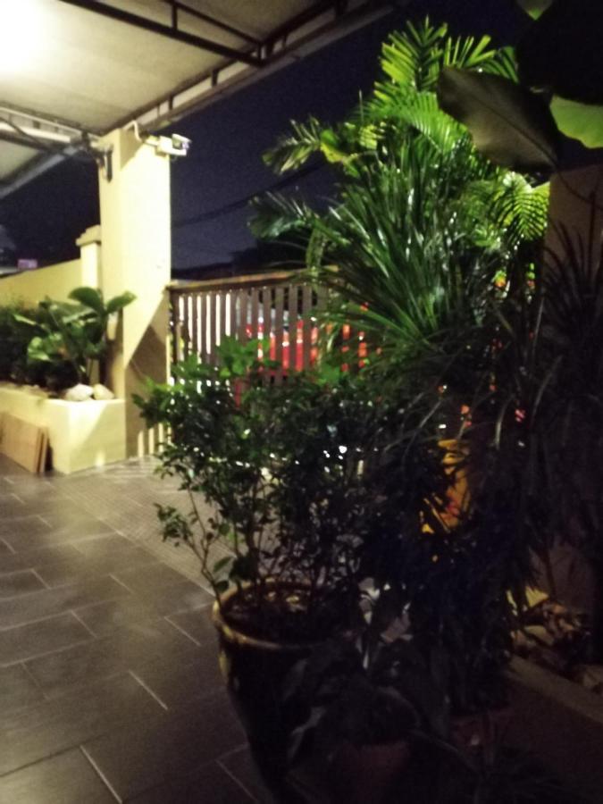 Check Inn Johor Bahru Exteriör bild